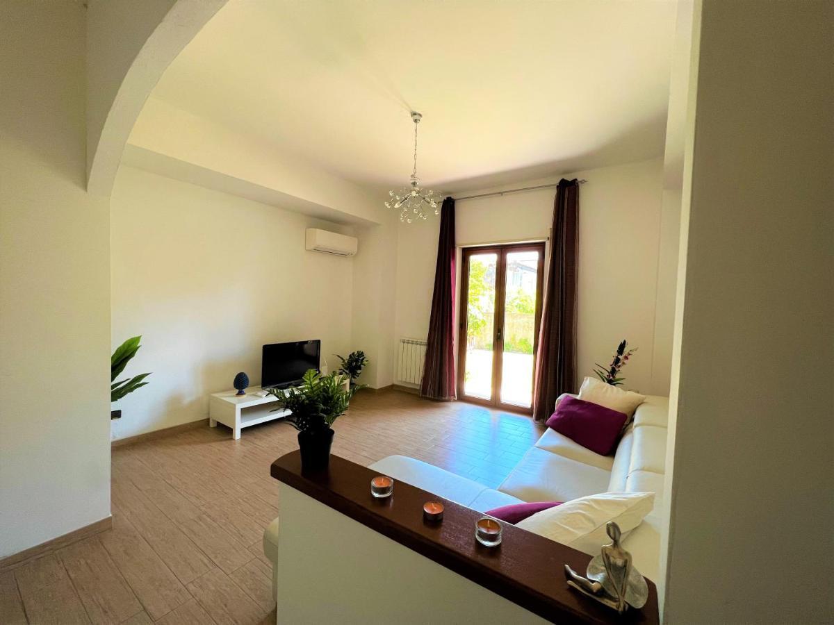 Casa Grazia Daire Santa Teresa Di Riva Dış mekan fotoğraf